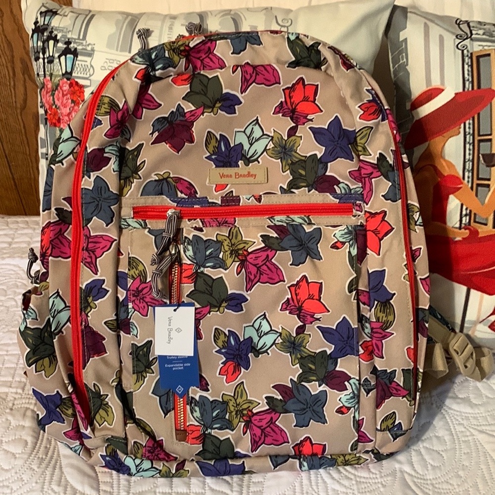 NWT Vera Bradley Lighten Up Grand Backpack in Falling Flowers Neutral #21604-H93